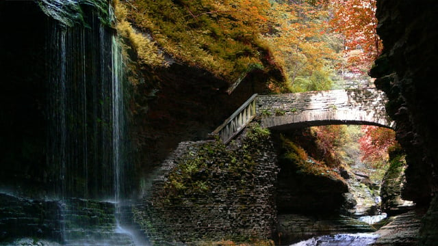 wtkins-glen-waterfall-fall