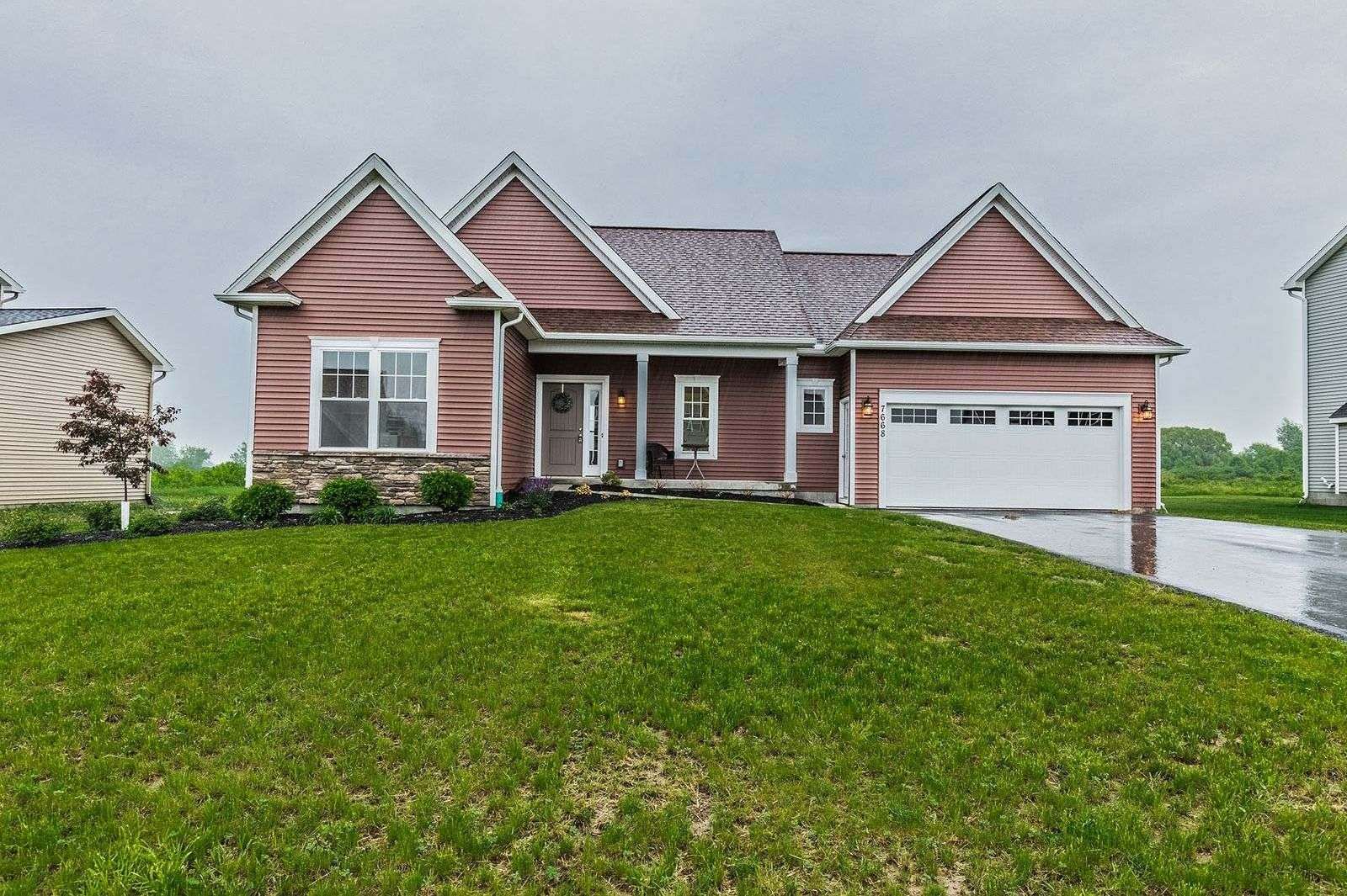 Milwaukee Area Custom Home Builder | Mikkelson Builders, image size:1600x1065